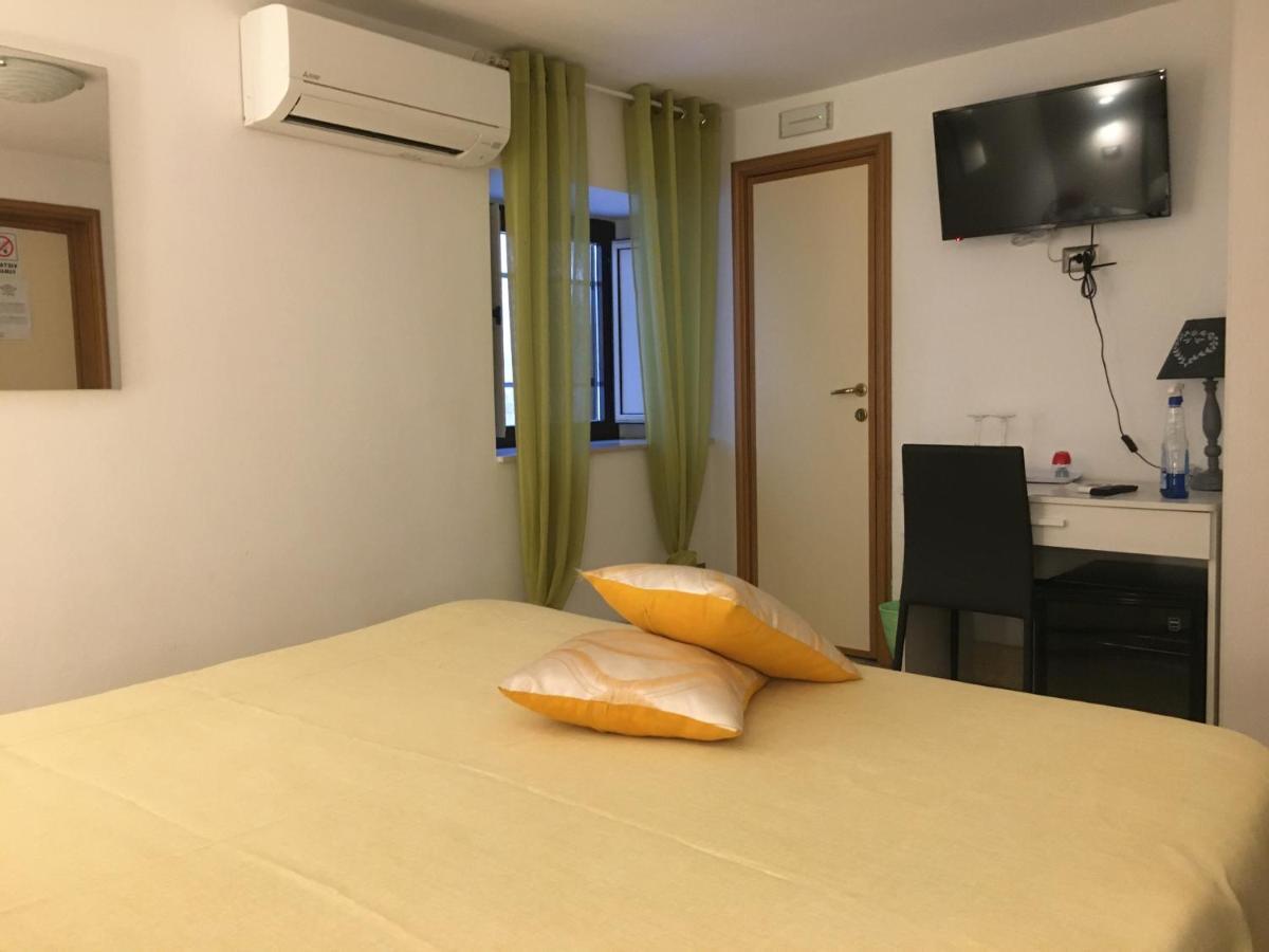 B&B Liberty 900 Катания Экстерьер фото